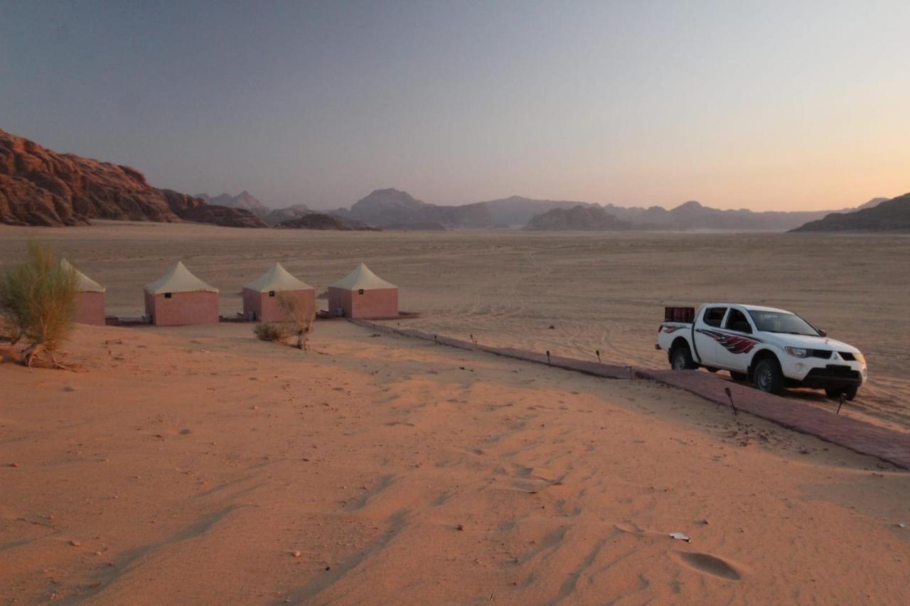 Hotel Rum Jordan Camp And Tours à Wadi Rum Extérieur photo