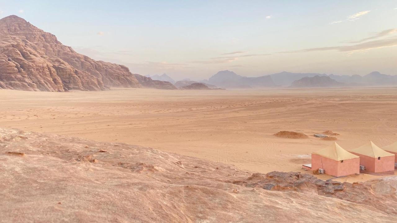 Hotel Rum Jordan Camp And Tours à Wadi Rum Extérieur photo