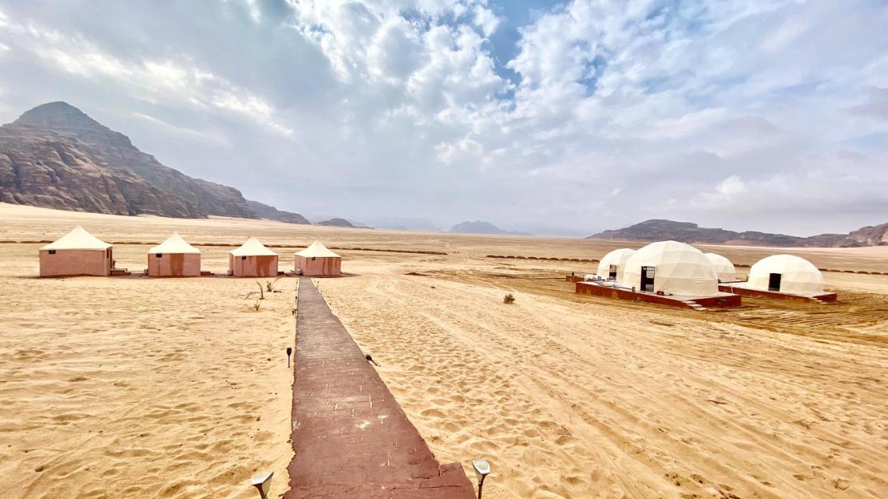 Hotel Rum Jordan Camp And Tours à Wadi Rum Extérieur photo