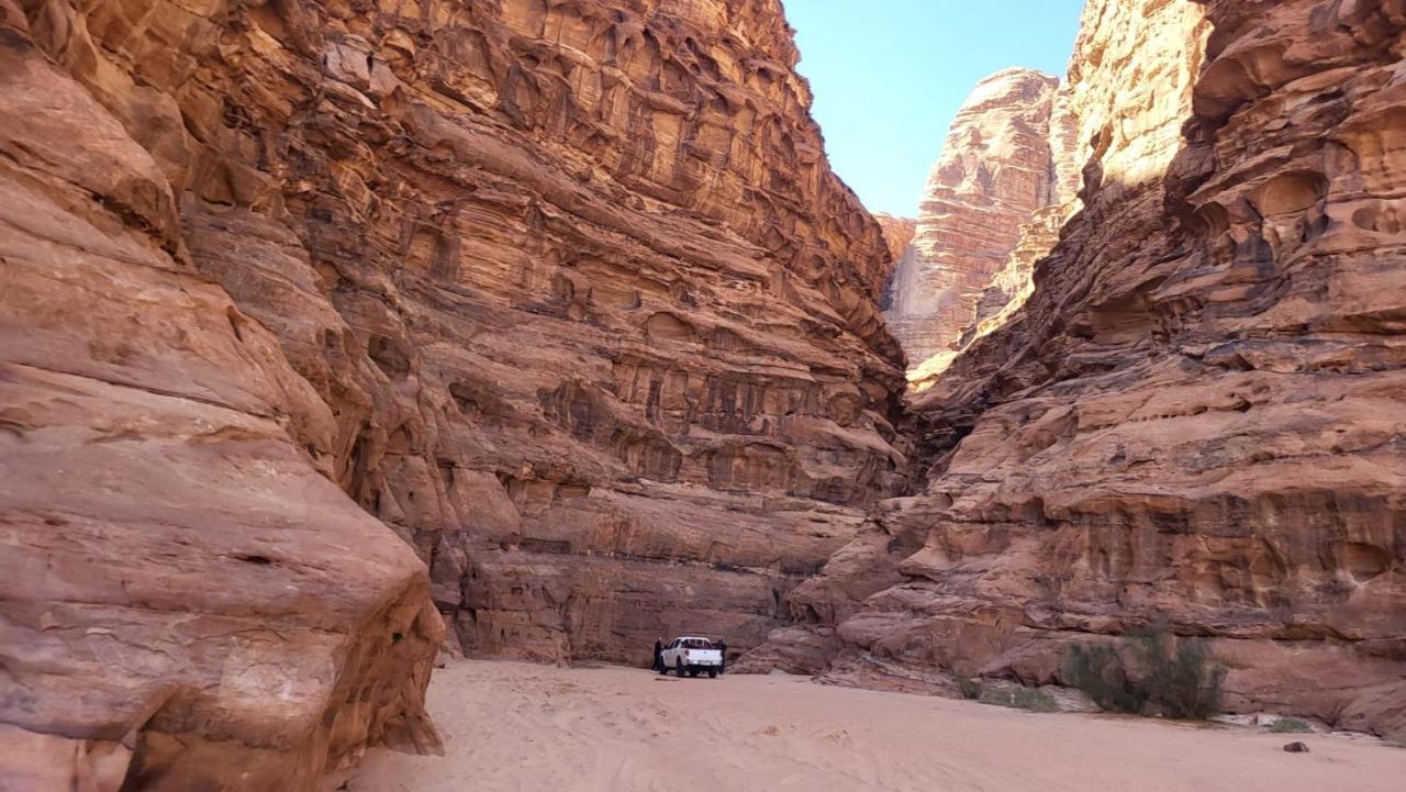 Hotel Rum Jordan Camp And Tours à Wadi Rum Extérieur photo