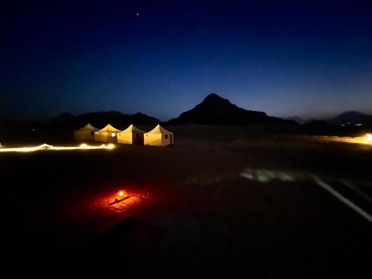 Hotel Rum Jordan Camp And Tours à Wadi Rum Extérieur photo