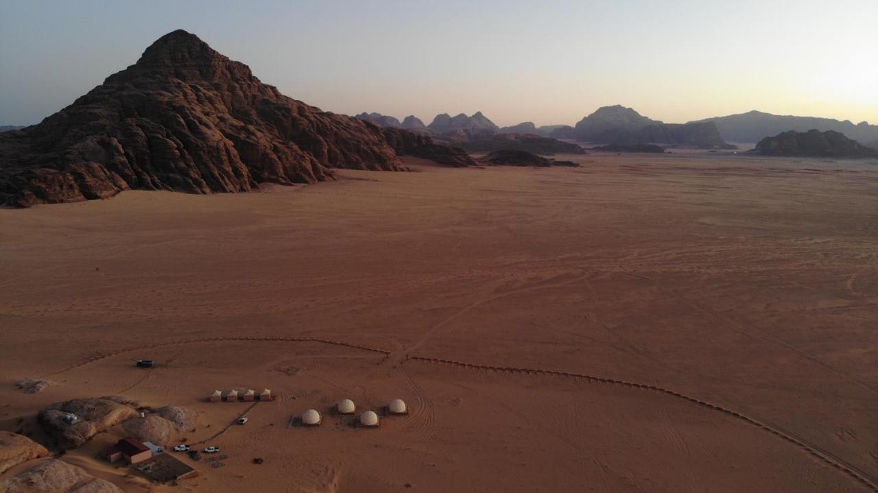 Hotel Rum Jordan Camp And Tours à Wadi Rum Extérieur photo