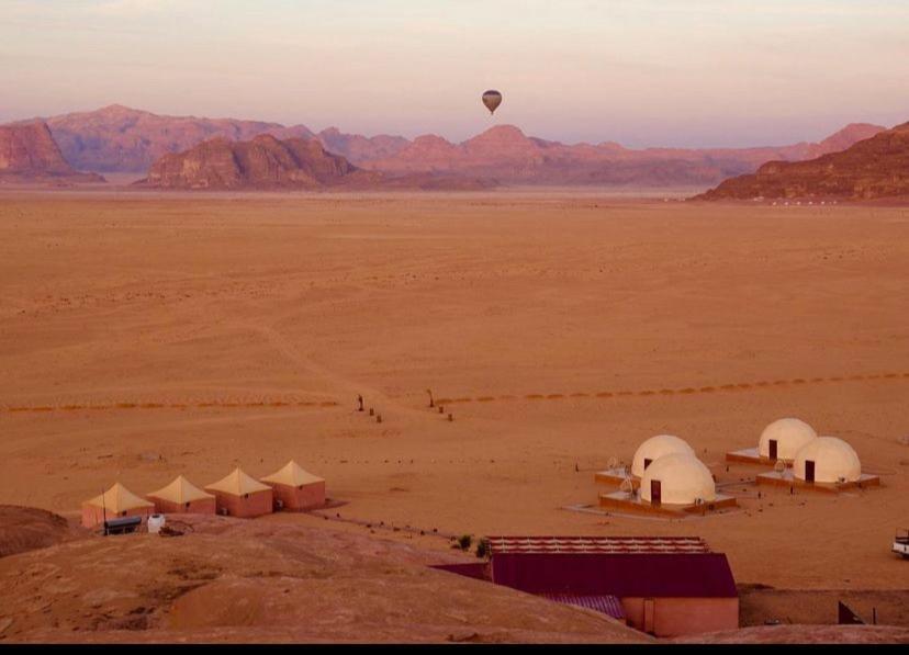 Hotel Rum Jordan Camp And Tours à Wadi Rum Extérieur photo